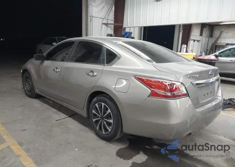 2015 Nissan Altima 2.5 S from USA, damaged, VIN 1N4AL3AP9FN901538